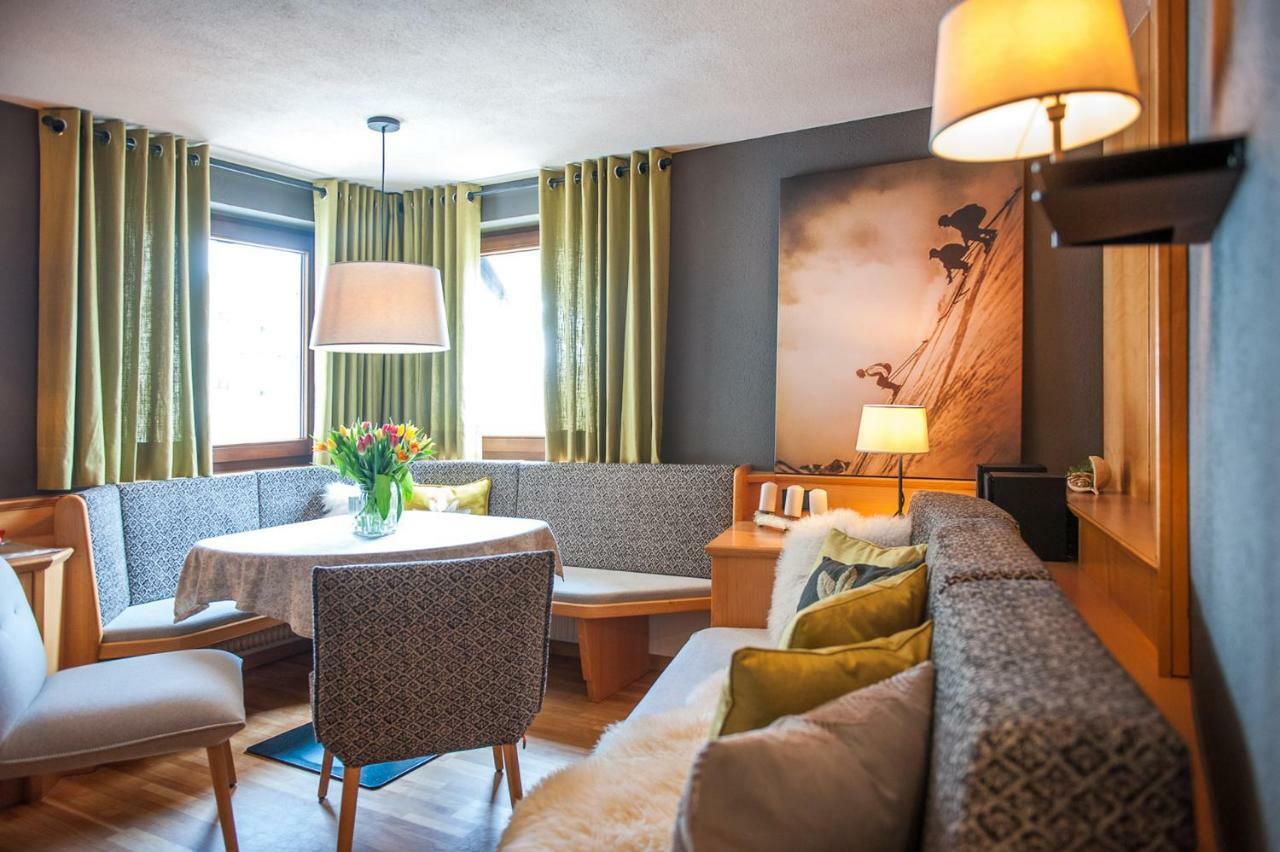 Quality Hosts Arlberg - Laerchenhof Apartment Sankt Anton am Arlberg Exterior photo